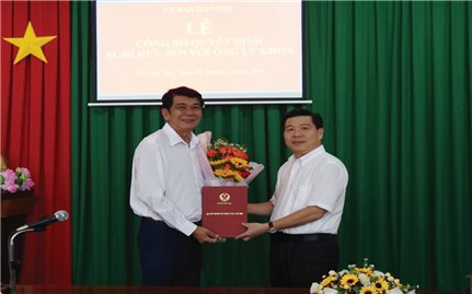 Uỷ ban Dân tộc: Trao Quyết định nghỉ hưu cho cán bộ