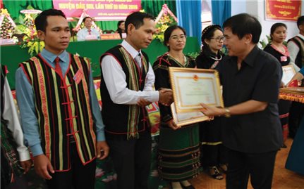 Các dân tộc đoàn kết, phát huy nội lực, hội nhập phát triển