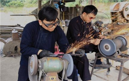 Đưa sản phẩm rèn Phúc Sen phát triển đúng với tiềm năng