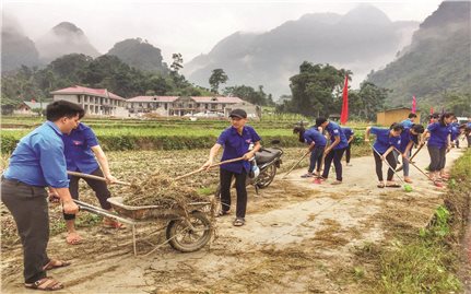 Thanh niên DTTS chung tay bảo vệ môi trường