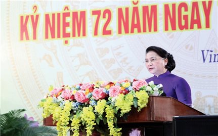 Chủ tịch Quốc hội dự Lễ trao Bằng Tổ quốc ghi công tại tỉnh Vĩnh Long