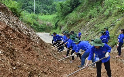 Đoàn Thanh niên Học viện Phụ nữ: Góp sức cho vùng khó