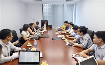 Thứ trưởng, Phó Chủ nhiệm Ủy ban Dân tộc Phan Văn Hùng làm việc với Ngân hàng Thế giới tại Việt Nam