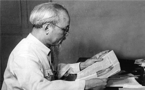 132 năm Ngày sinh Chủ tịch Hồ Chí Minh: "Người là tình yêu thiết tha nhất..."