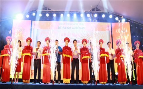 Hội sách Quảng Ninh năm 2022: “Khai mỏ trí thức - Tiếp lửa tương lai”