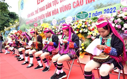 Tiên Yên (Quảng Ninh): Lễ hội Văn hóa, Thể thao dân tộc Dao - Khai mạc Chợ phiên văn hóa vùng cao Hà Lâu năm 2022