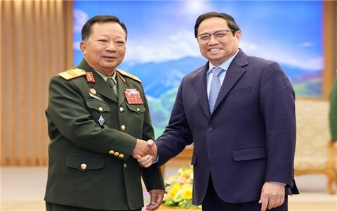 Hợp tác quốc phòng là trụ cột quan trọng trong quan hệ Việt Nam - Lào