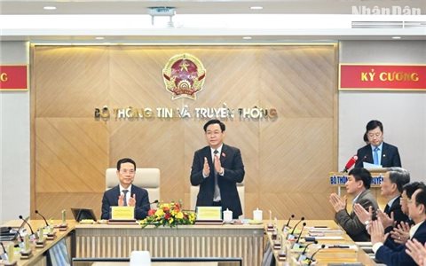 Giải quyết thách thức phát triển qua chuyển đổi số và đổi mới sáng tạo