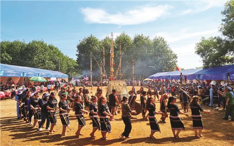 Tìm lại “hồn” chiêng