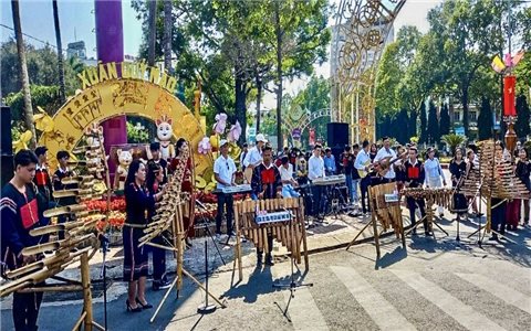 Kỳ vọng về một thế hệ trẻ am hiểu và đam mê âm nhạc dân gian Tây Nguyên