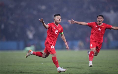 AFF Cup 2024: Quang Hải tỏa sáng giúp Việt Nam hạ Indonesia