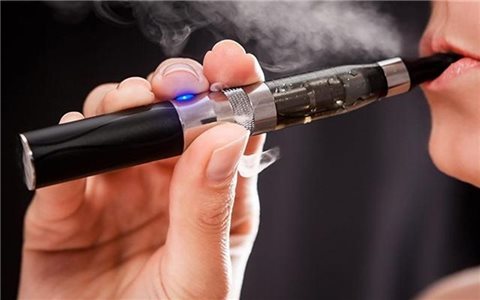 Thủ tướng yêu cầu tăng cường kiểm soát, ngăn chặn thuốc lá điện tử