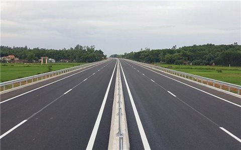 Triển khai cao điểm “500 ngày đêm thi đua hoàn thành 3.000km đường bộ cao tốc"