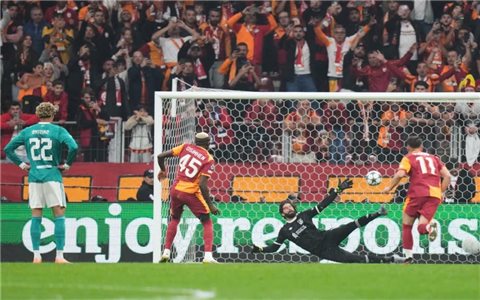 Champions League: Galatasaray quật ngã Liverpool 1-0 trên sân nhà, Osimhen ghi dấu ấn