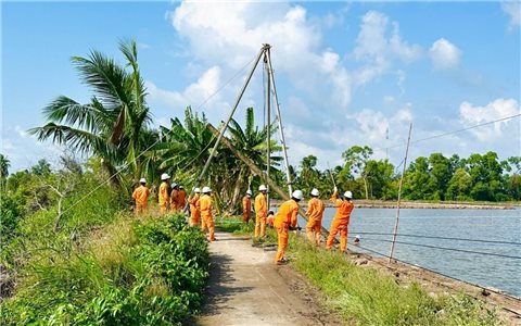EVNSPC phát động phong trào thi đua năm 2025: "Nâng cao năng suất, chất lượng và hiệu quả"