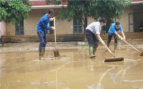 Tập trung khắc phục cơ sở hạ tầng các trường học sau lũ