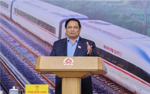 Thủ tướng: Chủ động, tích cực thúc đẩy các dự án đường sắt và chuyển giao, phát triển công nghệ
