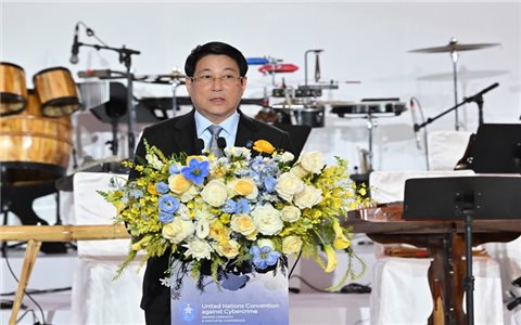 Chủ tịch nước Lương Cường chủ trì chiêu đãi các đoàn tham dự Lễ mở ký Công ước Hà Nội