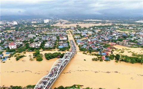 Thái Nguyên: 3 người chết do mưa lũ, lực lượng chức năng xuyên đêm cứu trợ