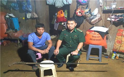 Lai Châu: Người dân tự giác loại bỏ vũ khí tự chế giữ bình yên nơi biên giới
