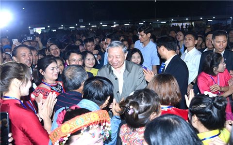 Cùng nhau gìn giữ, bồi đắp, phát huy hơn nữa sức mạnh đại đoàn kết toàn dân tộc