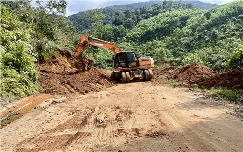 Hỗ trợ khẩn cấp 700 tỷ đồng khắc phục hậu quả thiên tai tại miền Trung