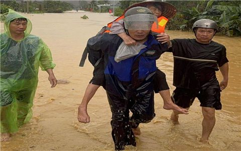 Đắk Lắk: Sơ tán khẩn cấp nhiều hộ dân do ngập lụt