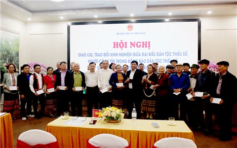 Bộ Dân tộc và Tôn giáo gặp mặt Người có uy tín vùng đồng bào DTTS Nghệ An