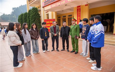 Ngăn chặn tảo hôn từ học đường: Nhìn từ cách làm bài bản, bền bỉ ở Trường THPT Mù Cang Chải