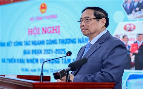 Thủ tướng: Ngành công thương phải phát huy "6 tiên phong"