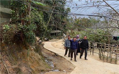 Người có uy tín Vàng A Giàng - Người “giữ lửa” đoàn kết ở Mù Cang Chải