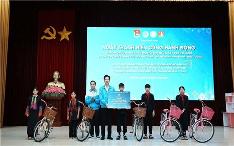 Lan tỏa hơi ấm cuối năm nơi vùng cao Quảng Ninh