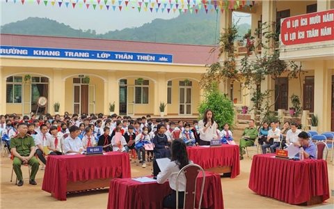 Cao Bằng: Trường học là “tuyến đầu” phòng, chống tảo hôn