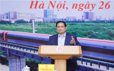 Thủ tướng: Khẩn trương trình Quốc hội các cơ chế đặc thù thống nhất cho tất cả các dự án đường sắt