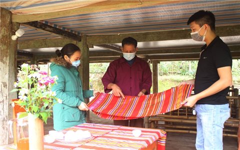 Xây dựng làng Mường cổ thành sản phẩm OCOP