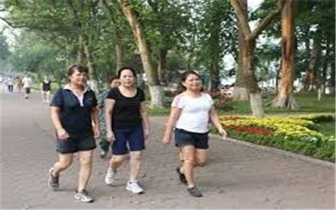 Cách ứng phó những vấn đề sức khỏe thường gặp ở phụ nữ tuổi mãn kinh