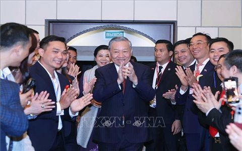 Tổng Bí thư Tô Lâm và Phu nhân gặp gỡ cộng đồng người Việt tại Liên bang Nga