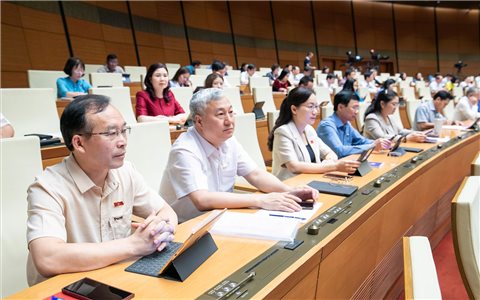 Tạo điều kiện thuận lợi khi thực hiện thủ tục nhập, trở lại quốc tịch Việt Nam
