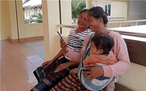 “Đưa” công nghệ số về bản