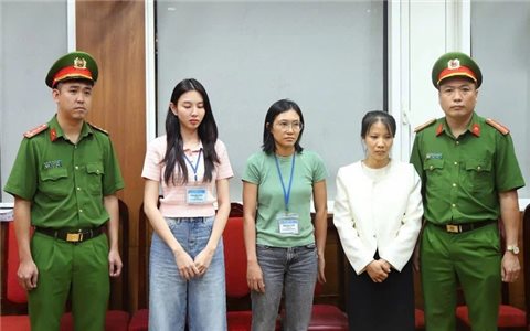 Hoa hậu Nguyễn Thúc Thùy Tiên bị khởi tố, bắt tạm giam