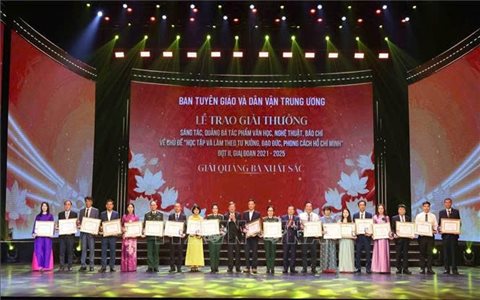 Trao giải sáng tác về “Học tập và làm theo tư tưởng, đạo đức, phong cách Hồ Chí Minh"