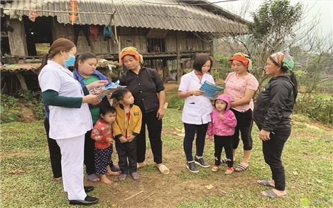 Ưu tiên đầu tư phát triển toàn diện vùng đồng bào DTTS