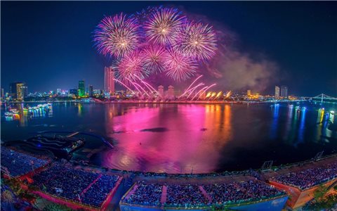 Lễ hội pháo hoa quốc tế Đà Nẵng DIFF 2025: Thế kỷ vươn mình