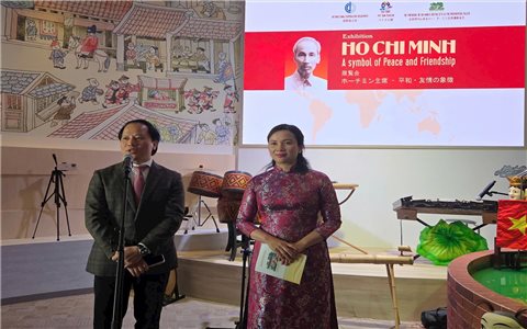 Giới thiệu nhiều tư liệu, hình ảnh quý về Chủ tịch Hồ Chí Minh tại Triển lãm thế giới
