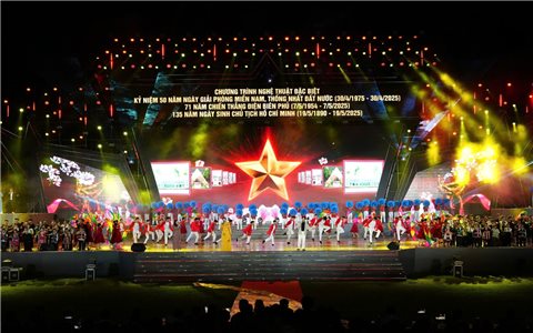 Đặc sắc Chương trình nghệ thuật “Non sông gấm vóc - Một dải vinh quang”