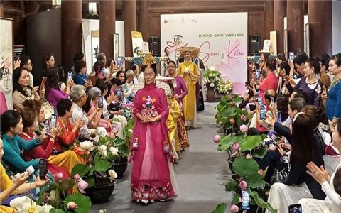 Tôn vinh giá trị bản sắc văn hóa Việt trong không gian văn hóa sen và Kiều