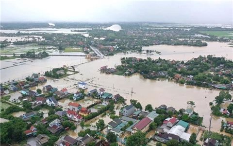 Bão số 1 gây ngập hơn 800 căn nhà, cuốn trôi 1 cầu phao