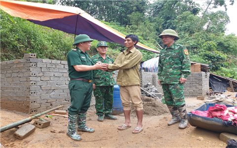 Bộ đội Biên phòng Lai Châu: "Vượt nắng thắng mưa" giúp Nhân dân biên giới xóa nhà tạm, nhà dột nát