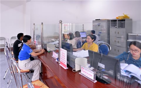 Tả Lèng vận hành chính quyền 2 cấp: Người dân hài lòng với cơ chế “một cửa”
