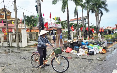 Dân "kêu cứu" vì rác!